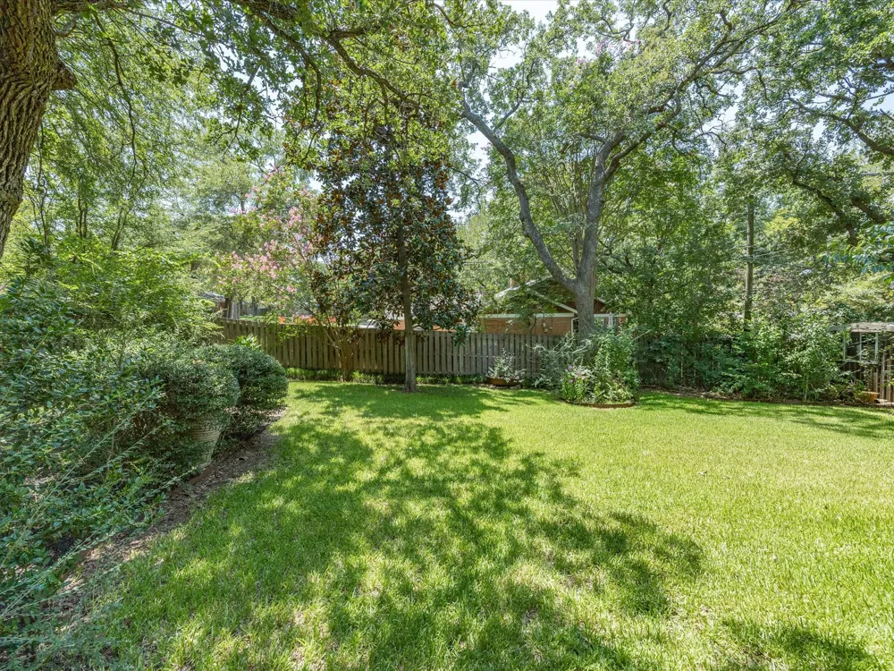 5008 Kemble Street Fort Worth, TX 76103
