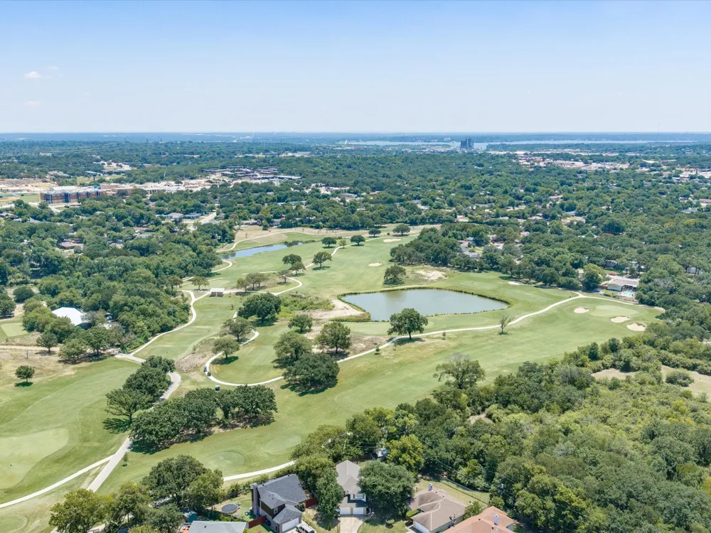 5008 Kemble Street Fort Worth, TX 76103