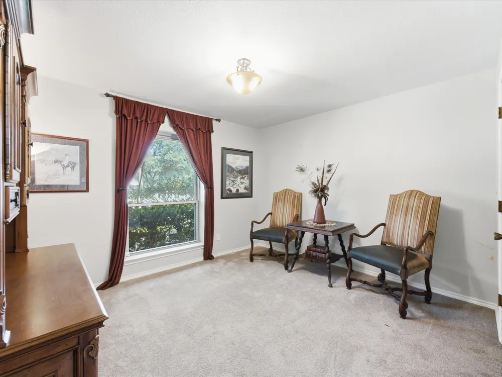 5008 Kemble Street Fort Worth, TX 76103