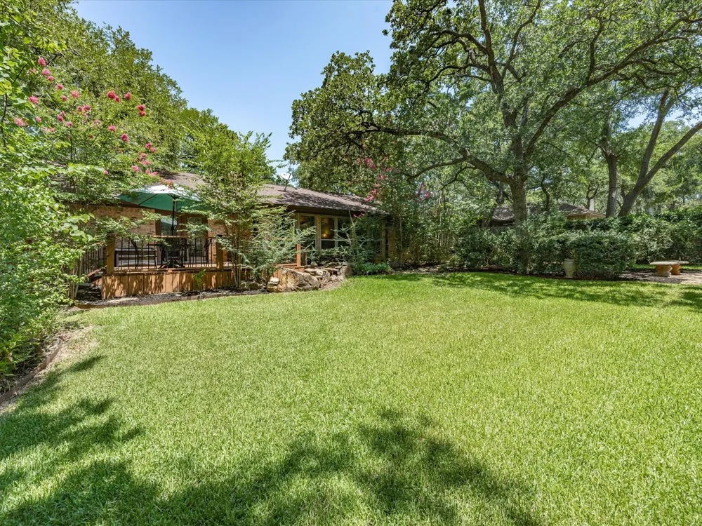 5008 Kemble Street Fort Worth, TX 76103