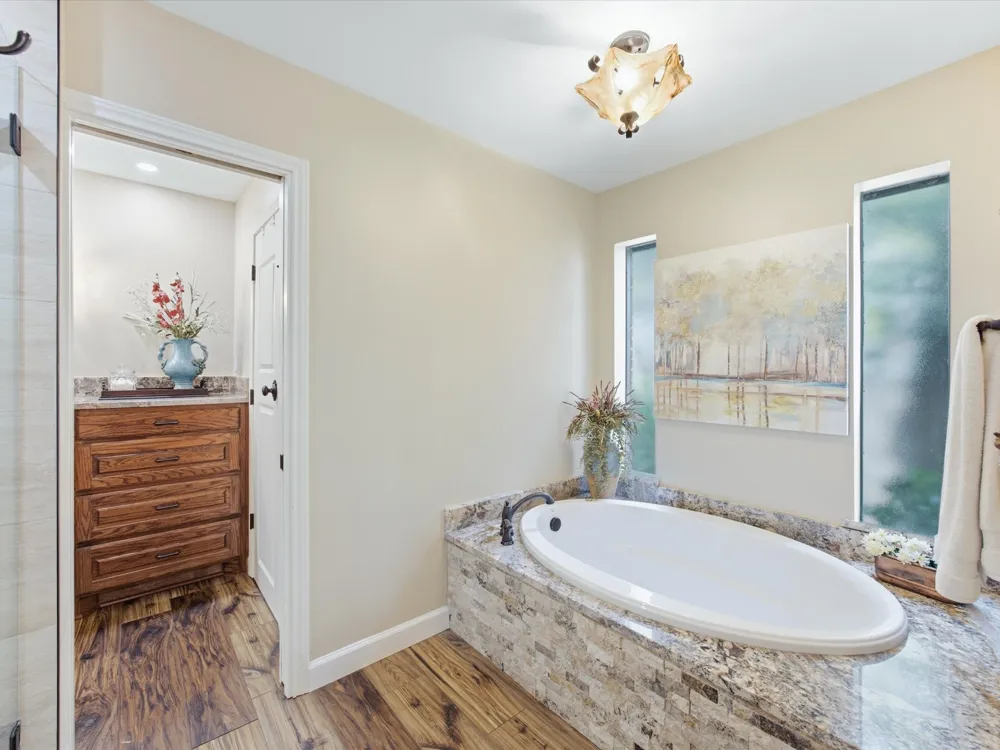 5008 Kemble Street Fort Worth, TX 76103