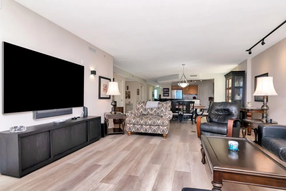 1350 GULF BOULEVARD #301 Clearwater, FL 33767
