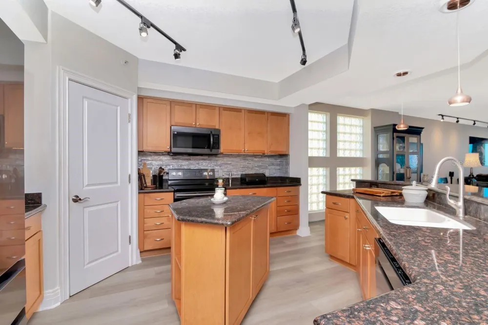 1350 GULF BOULEVARD #301 Clearwater, FL 33767