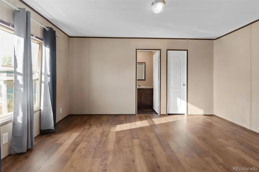 2885 E Midway Avenue Denver, CO 80234