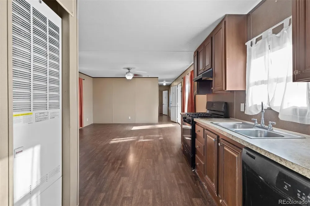 2885 E Midway Avenue Denver, CO 80234