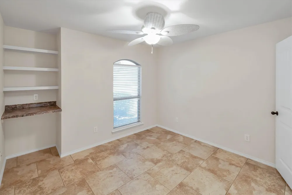 2005 Lindentree Drive Weatherford, TX 76086