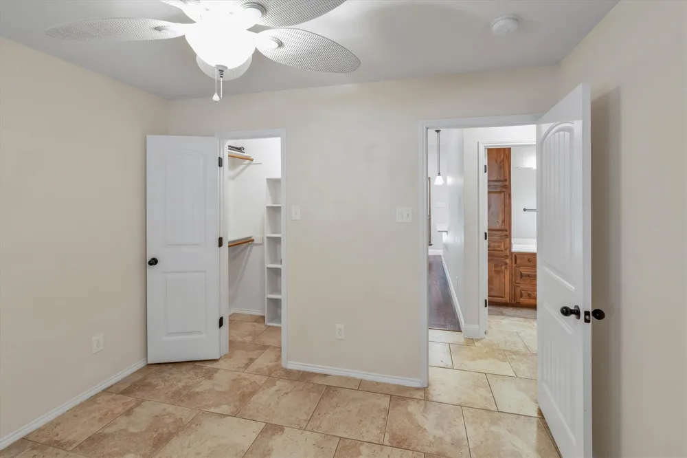 2005 Lindentree Drive Weatherford, TX 76086