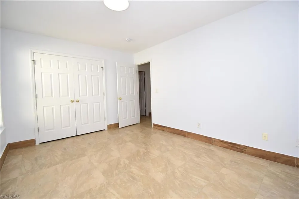 205 Lasalle Way Greensboro, NC 27406