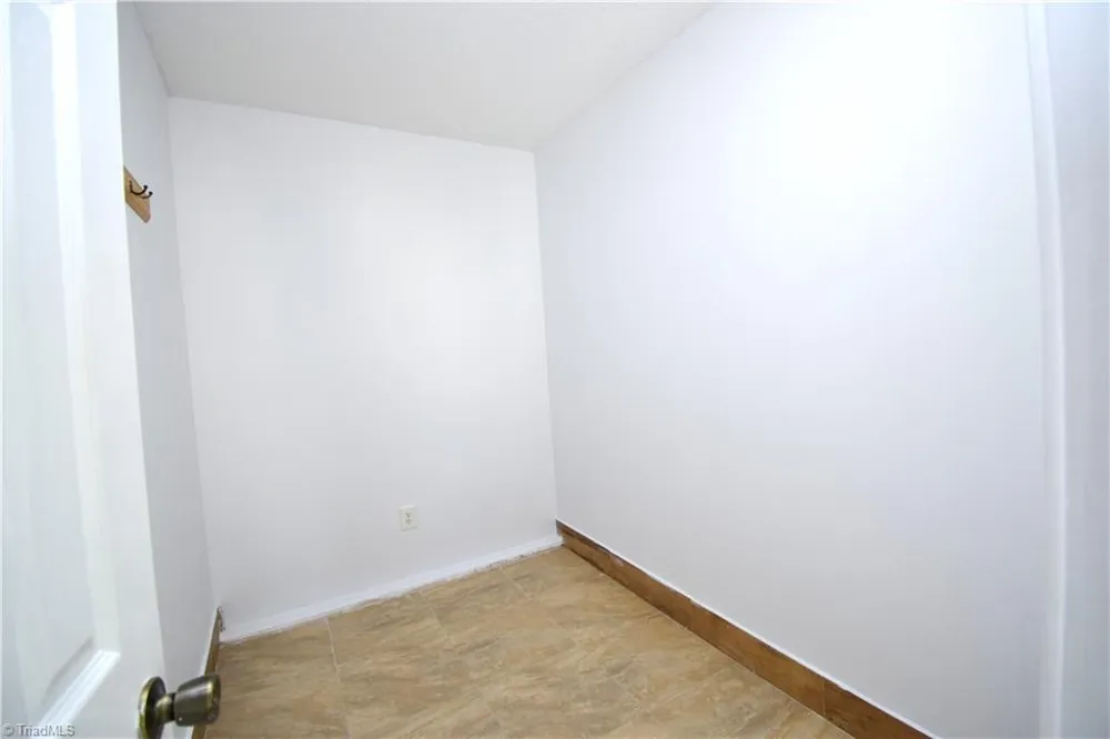 205 Lasalle Way Greensboro, NC 27406