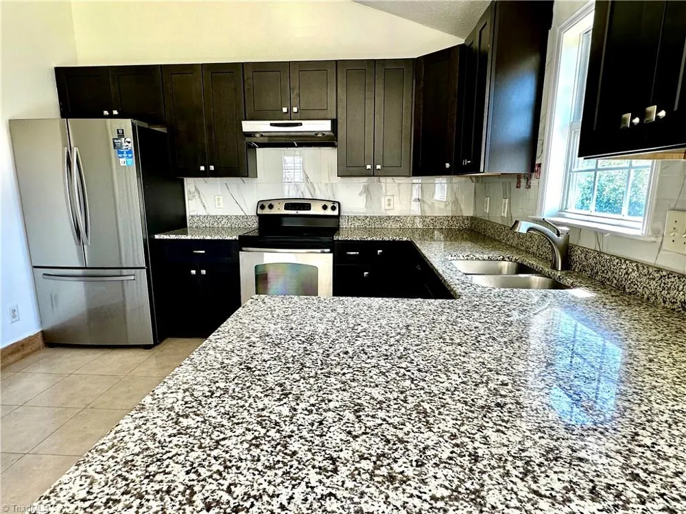 205 Lasalle Way Greensboro, NC 27406