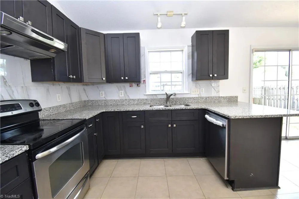205 Lasalle Way Greensboro, NC 27406