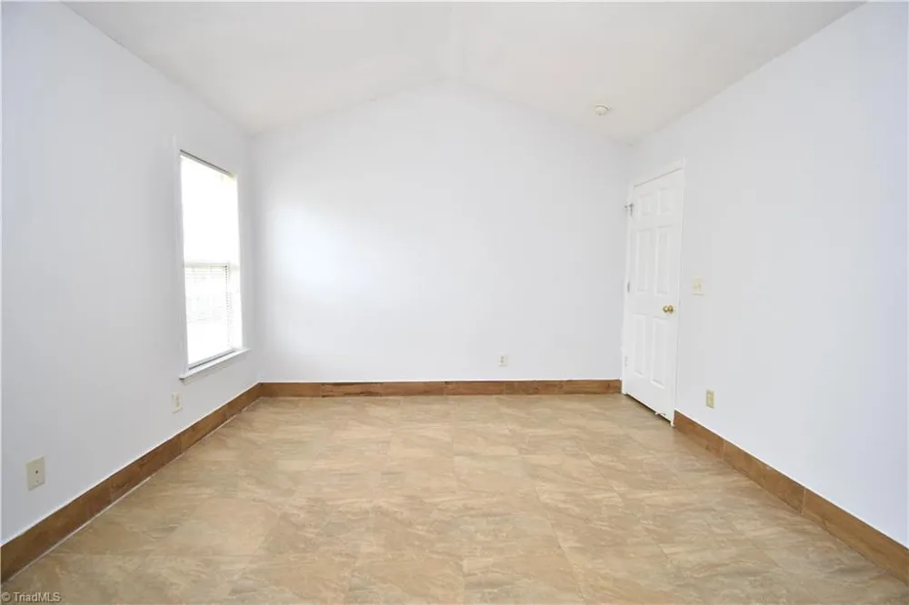 205 Lasalle Way Greensboro, NC 27406