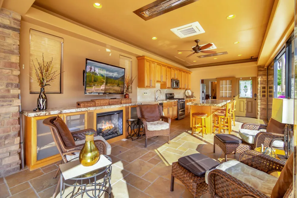 80501 Avenue 48 #141 Indio, CA 92201