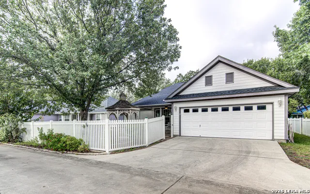 516 JO LYNN LN New Braunfels, TX 78130