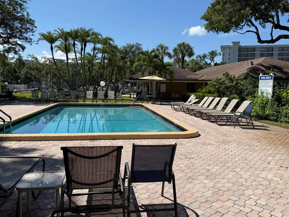 2661 S Course Drive #105 Pompano Beach, FL 33069