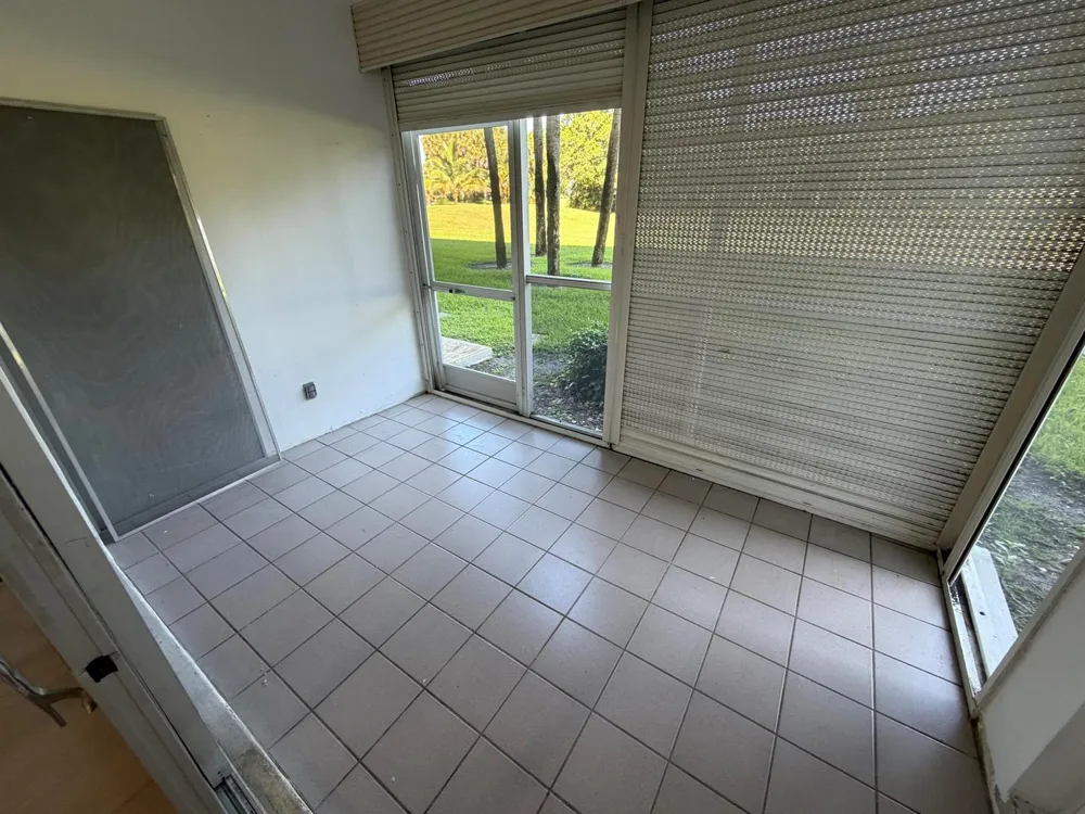 2661 S Course Drive #105 Pompano Beach, FL 33069