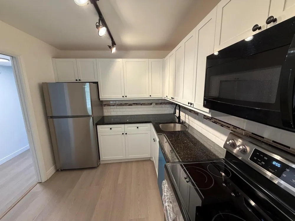 2661 S Course Drive #105 Pompano Beach, FL 33069