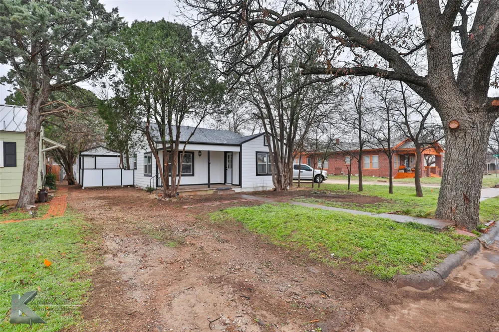 2225 Russell Avenue Abilene, TX 79605