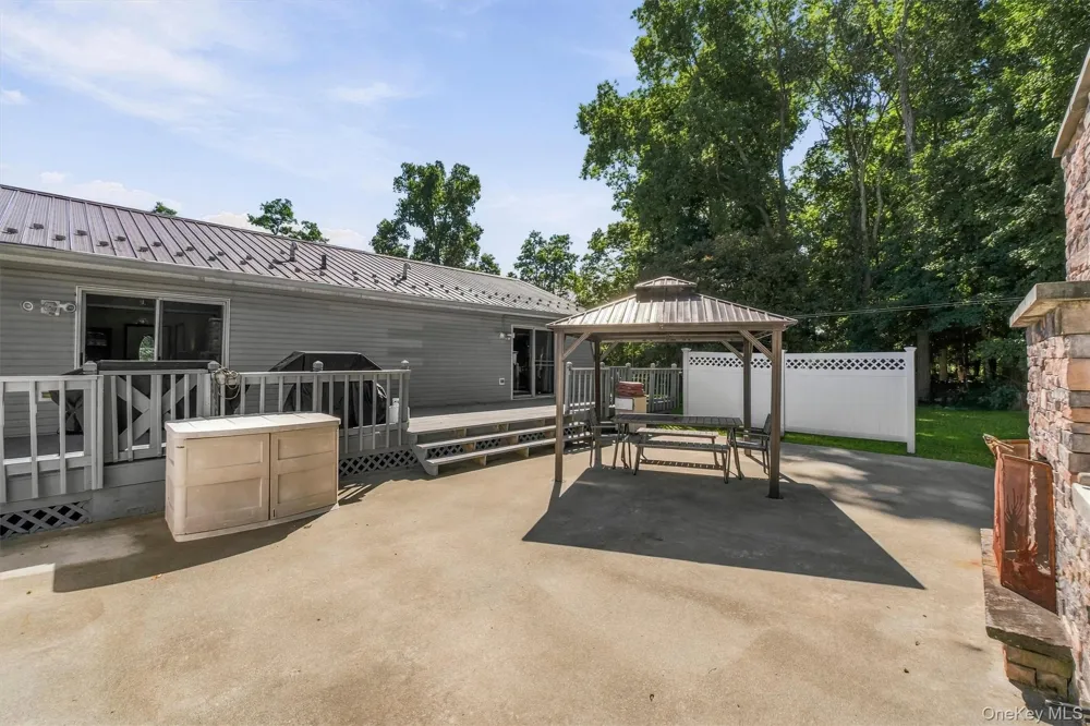 158 Robinson Lane Wappingers Falls, NY 12590