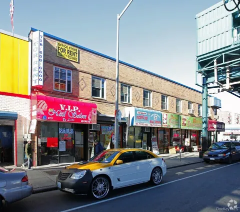 684 684 Britton St Street #Units 1,2,3,5