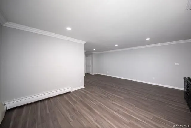 53 S Clinton Avenue #W5 Bay Shore, NY 11706