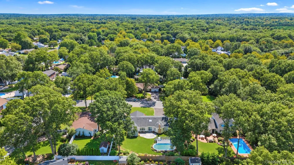 3 Barnsley Crescent Mount Sinai, NY 11766
