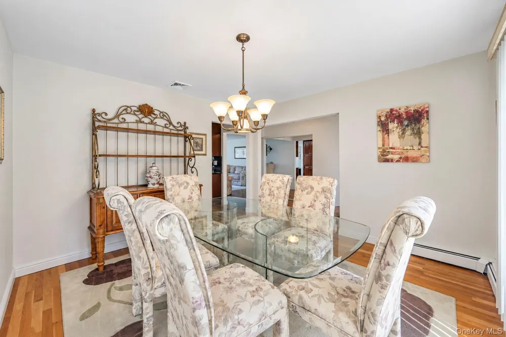 3 Barnsley Crescent Mount Sinai, NY 11766