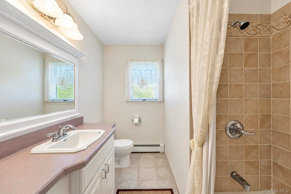 3 Barnsley Crescent Mount Sinai, NY 11766