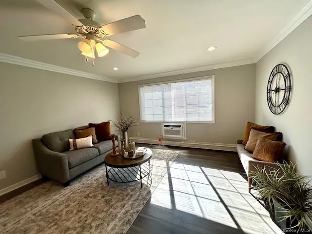 11 South Saxon Avenue #7F Bay Shore, NY 11706