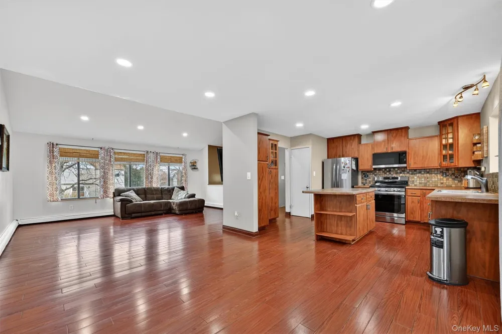 22 Cambridge Circle Monroe, NY 10950