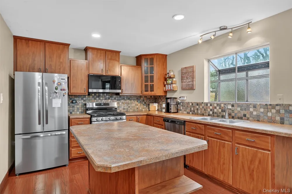 22 Cambridge Circle Monroe, NY 10950