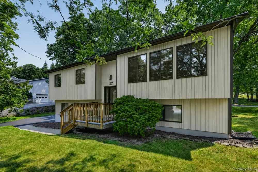 22 Cambridge Circle Monroe, NY 10950