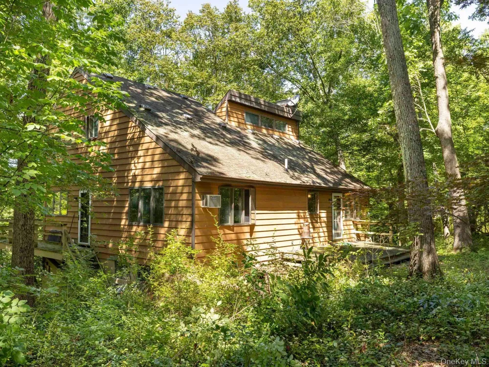 9 Watch Hill Road New Paltz, NY 12561