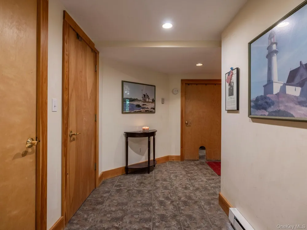 9 Watch Hill Road New Paltz, NY 12561