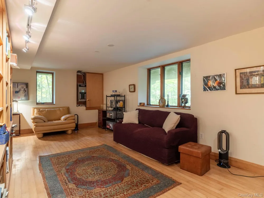 9 Watch Hill Road New Paltz, NY 12561