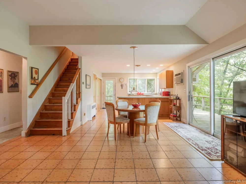 9 Watch Hill Road New Paltz, NY 12561