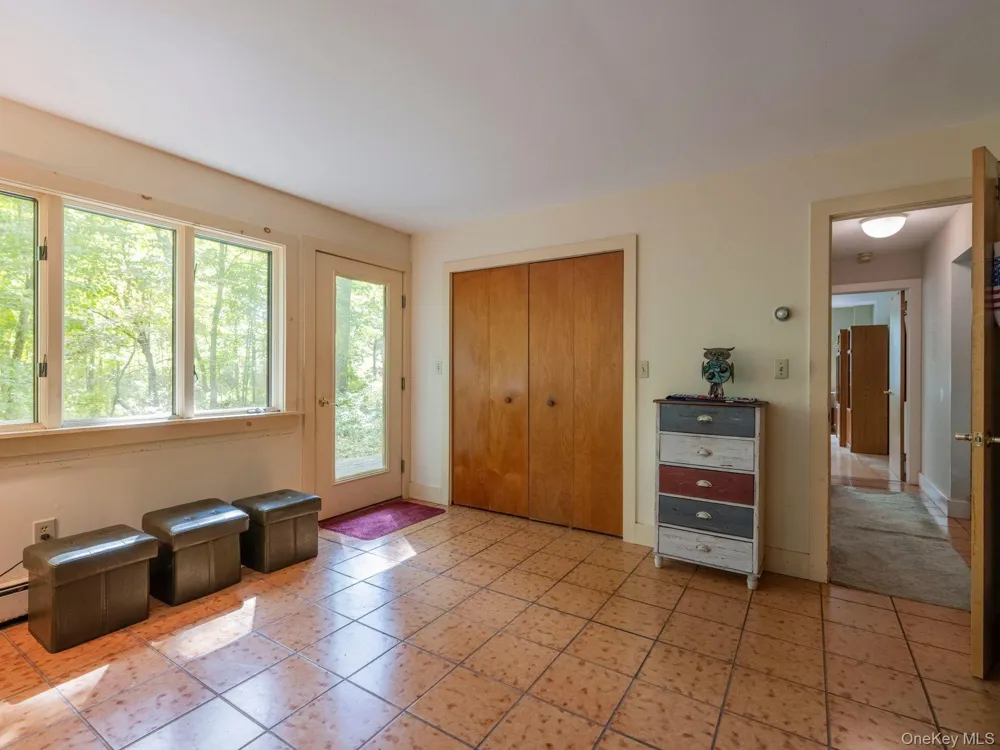 9 Watch Hill Road New Paltz, NY 12561