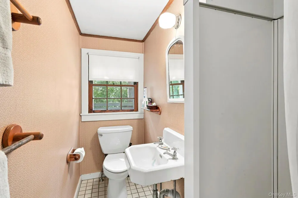 5730 Nassau Point Road Cutchogue, NY 11935