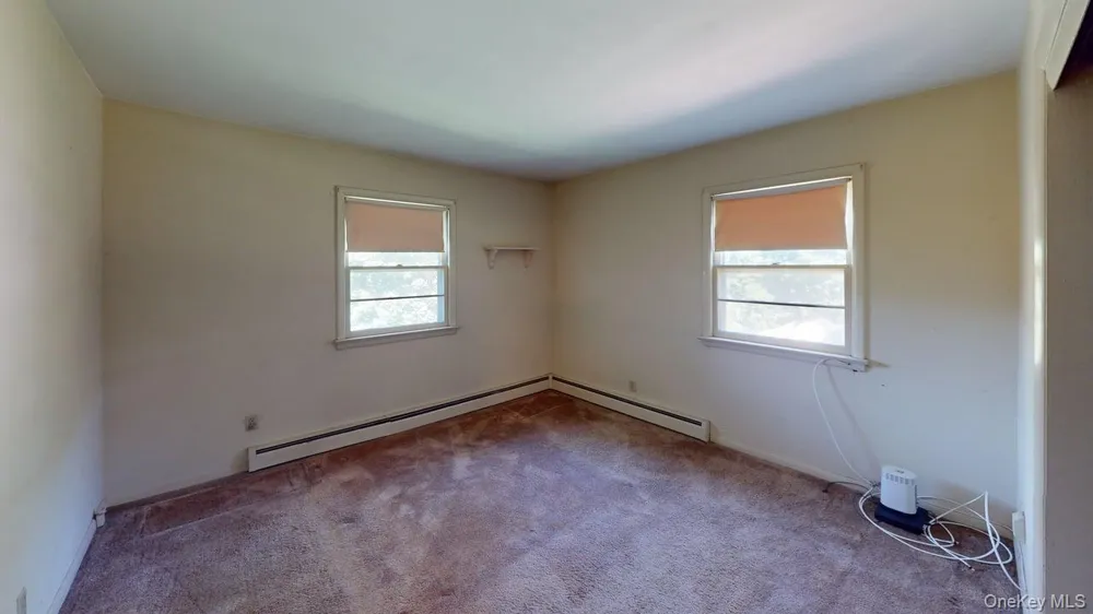 661 Warren Avenue Thornwood, NY 10594