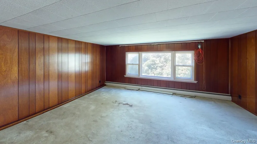 661 Warren Avenue Thornwood, NY 10594