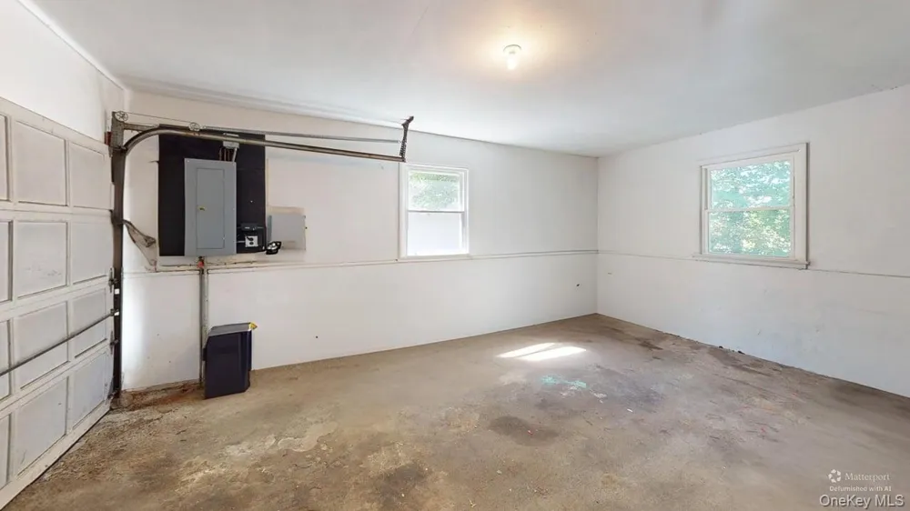661 Warren Avenue Thornwood, NY 10594