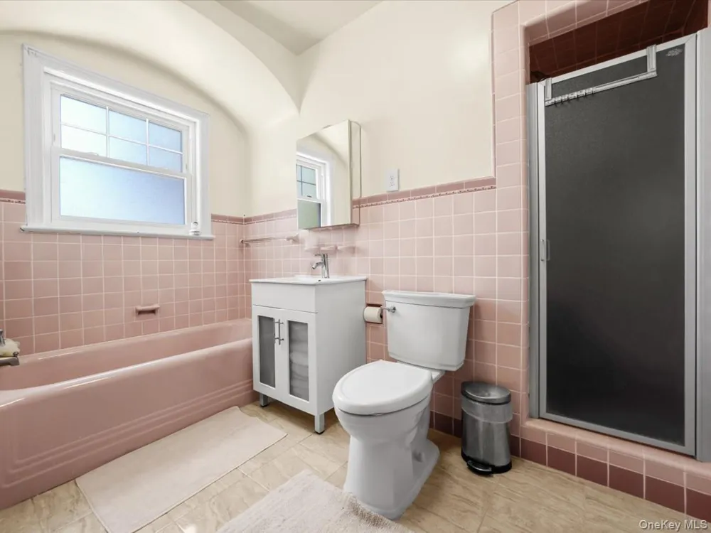 3533 171st Street Flushing, NY 11358