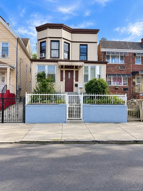 732 E 223rd Street