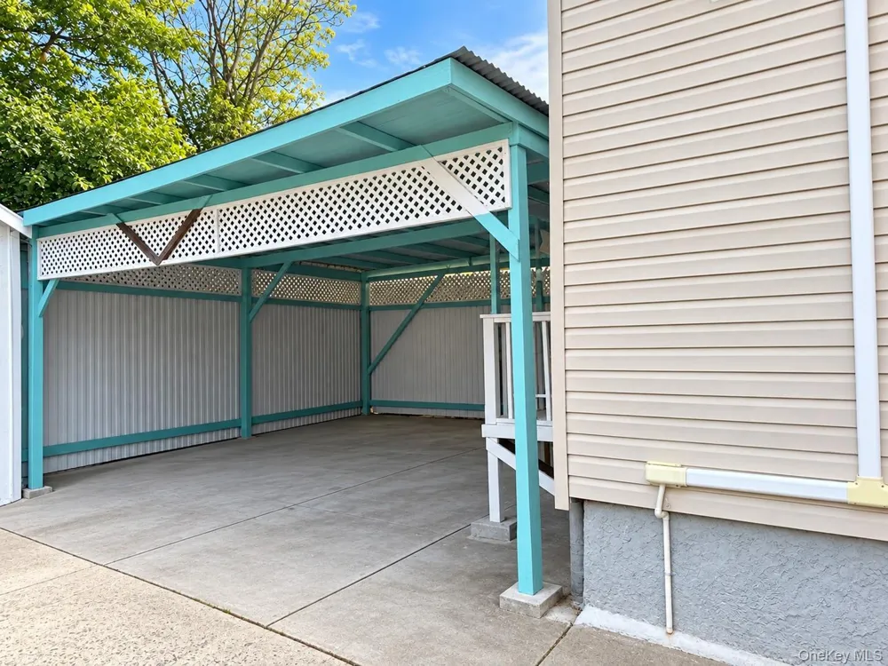 732 E 223rd Street Bronx, NY 10466