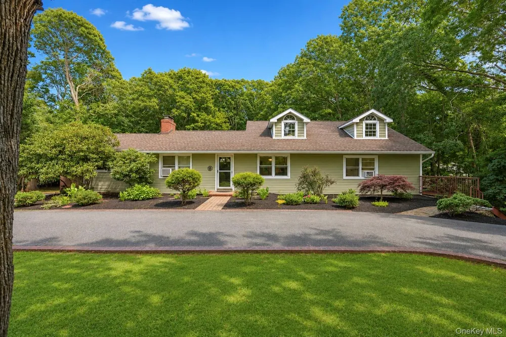 117 Hallock Road Lake Grove, NY 11755