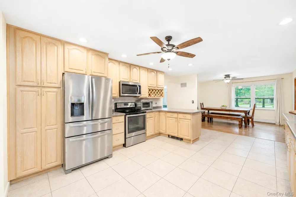 117 Hallock Road Lake Grove, NY 11755