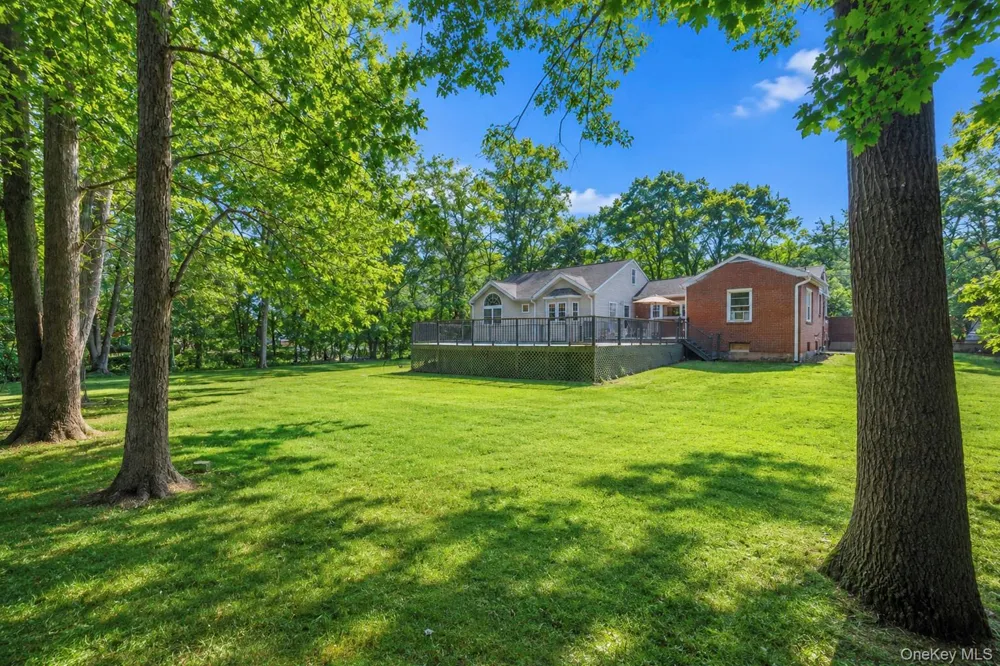 117 Hallock Road Lake Grove, NY 11755