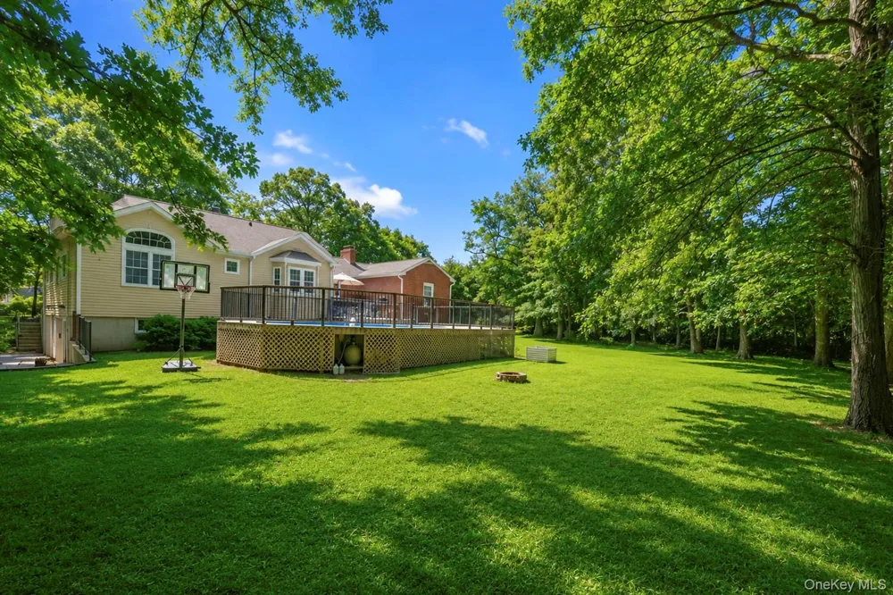 117 Hallock Road Lake Grove, NY 11755