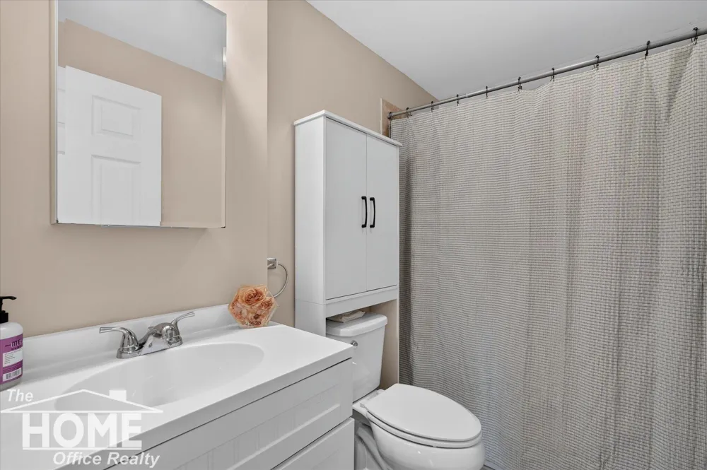 315 E Main Street Vernon Township, MI 48476