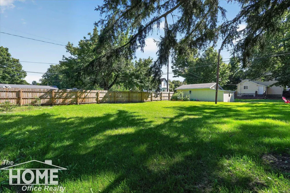 315 E Main Street Vernon Township, MI 48476